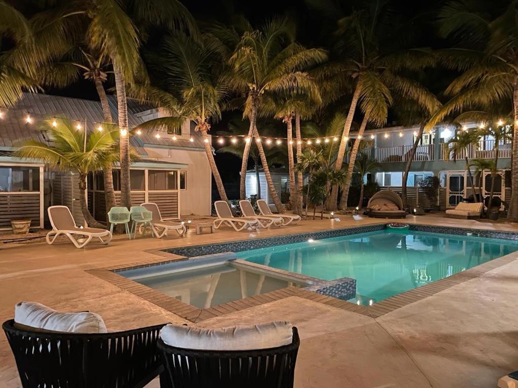 Island Club Turks & Grace Bay Place エクステリア 写真