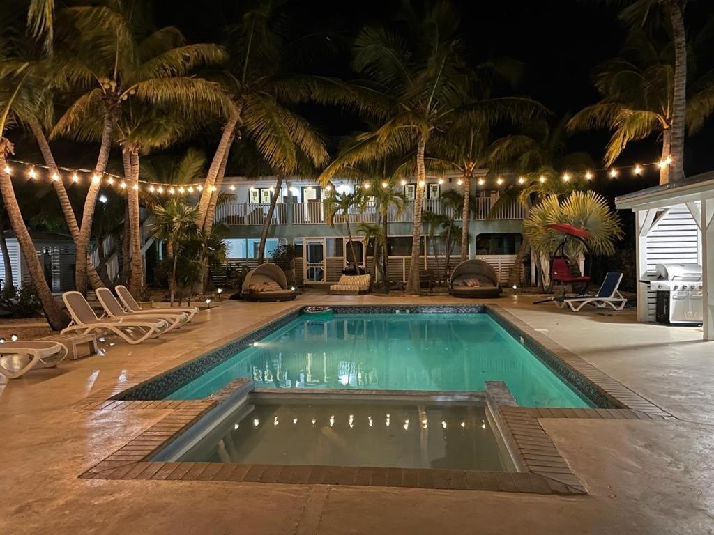 Island Club Turks & Grace Bay Place エクステリア 写真