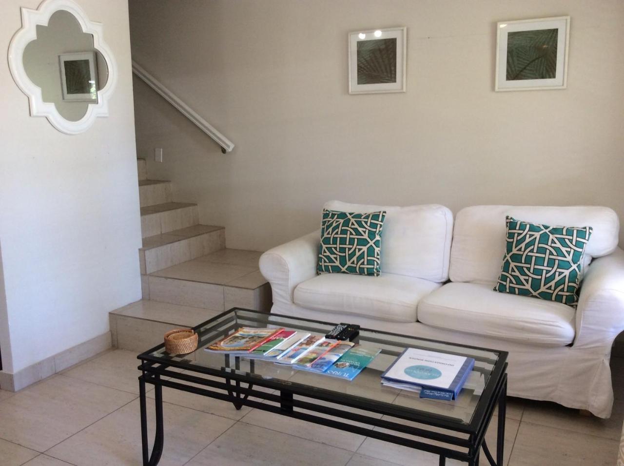 Island Club Turks & Grace Bay Place エクステリア 写真