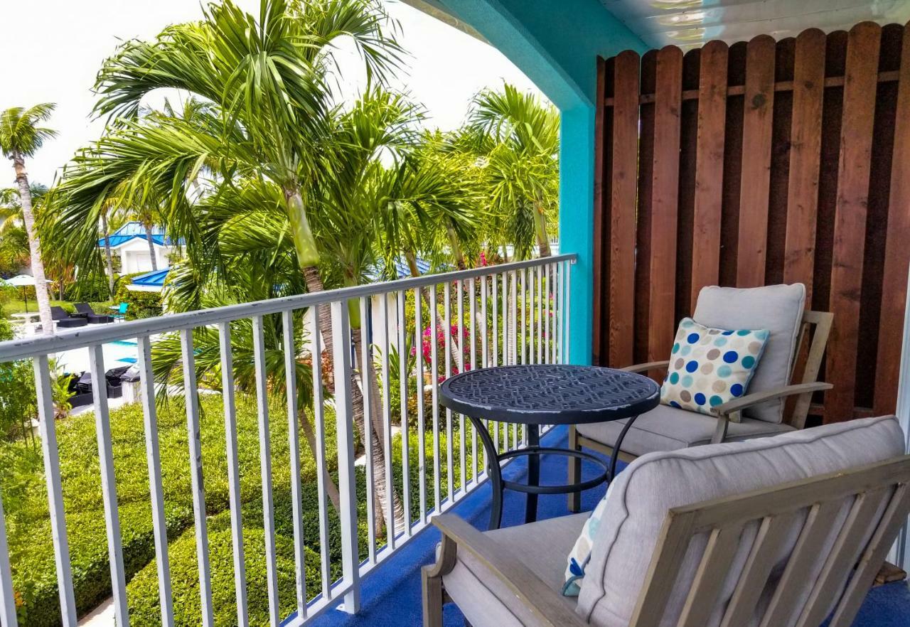 Island Club Turks & Grace Bay Place エクステリア 写真